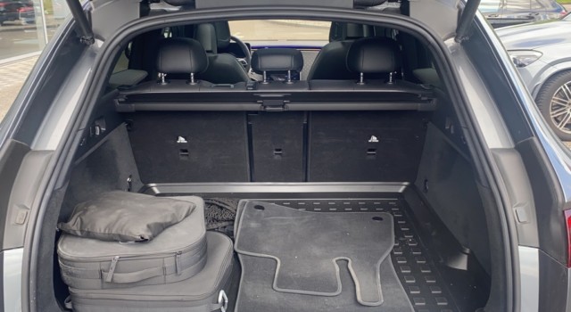 MERCEDES-BENZ EQE SUV 500 4 Matic
