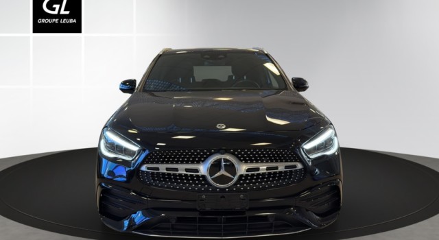MERCEDES-BENZ GLA 250 AMG Line 4Matic