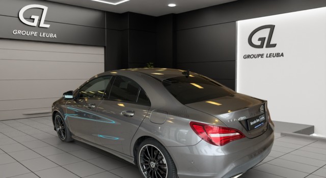 MERCEDES-BENZ CLA 200 Night Star