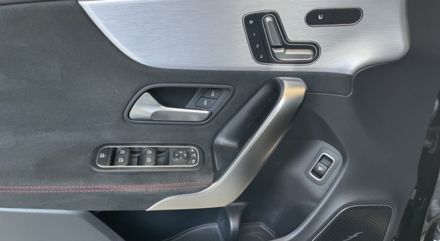 MERCEDES-BENZ CLA 250 4Matic Swiss Star 7G-DCT