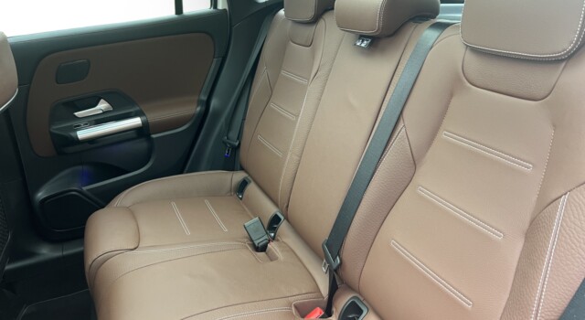 MERCEDES-BENZ GLA 35 AMG 4Matic 8G-Speedshift DCT