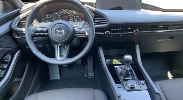 MAZDA 3 Hatchback SKYACTIV-G M Hybrid 140 Centre Line Automat