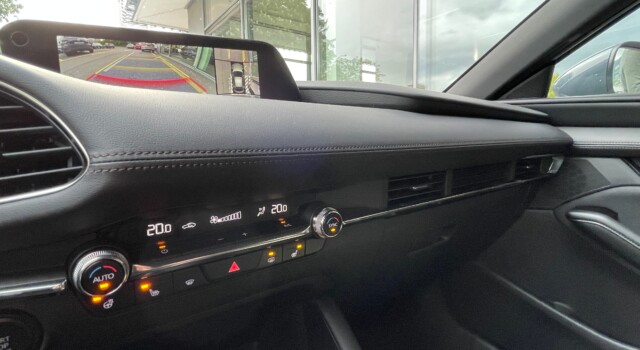 MAZDA 3 Hatchback SKYACTIV-G M Hybrid 140 Centre Line Automat