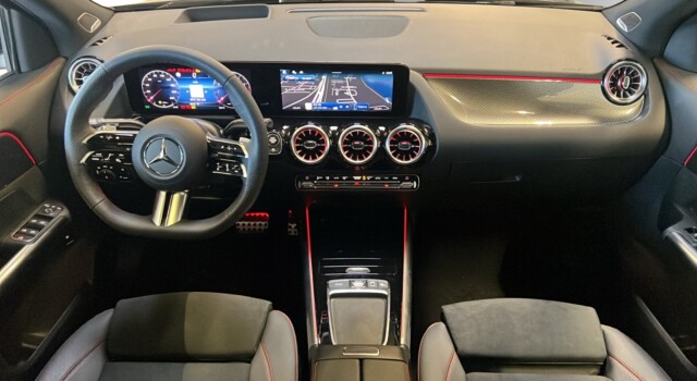 MERCEDES-BENZ GLA 220 4Matic 8G-DCT