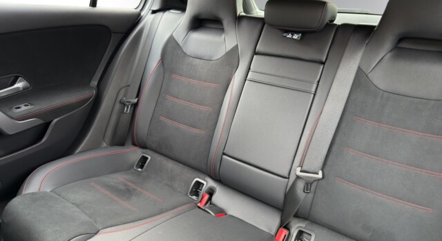 MERCEDES-BENZ A 220 4Matic 8G-DCT