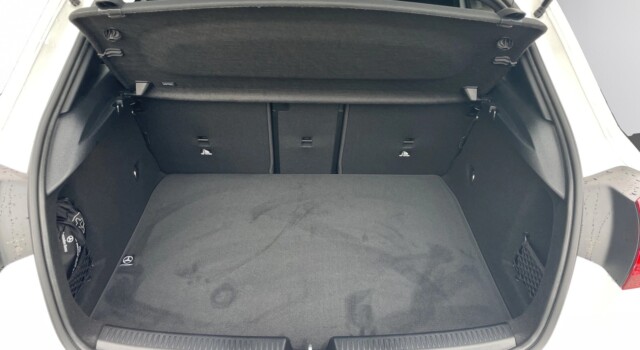 MERCEDES-BENZ A 200 Night Star 7G-DCT