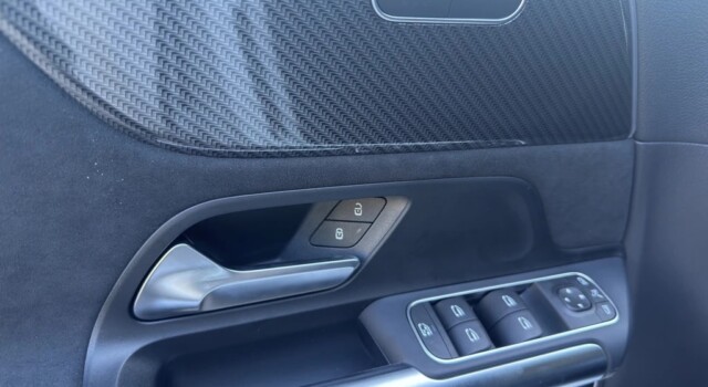 MERCEDES-BENZ GLA 250 e EQ Star 8G-DCT