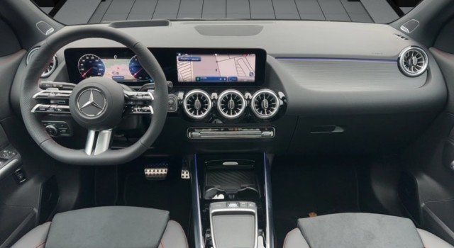 MERCEDES-BENZ GLA 250 4Matic 8G-DCT Swiss Star
