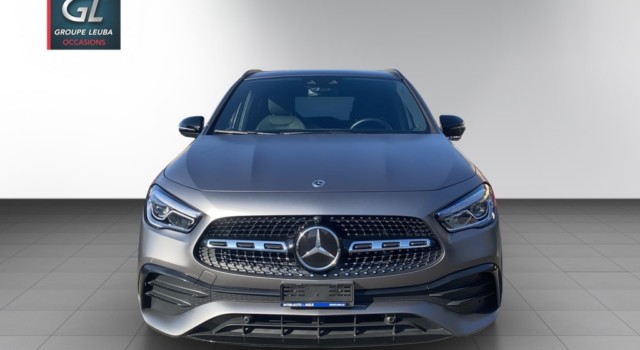 MERCEDES-BENZ GLA 220 d AMG Line 4Matic