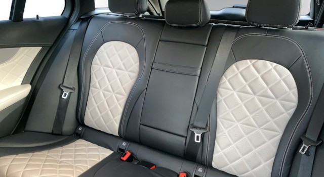 MERCEDES-BENZ C 200 Swiss Star Avan. 4M
