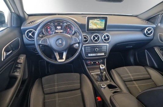MERCEDES-BENZ A 200 Night Star