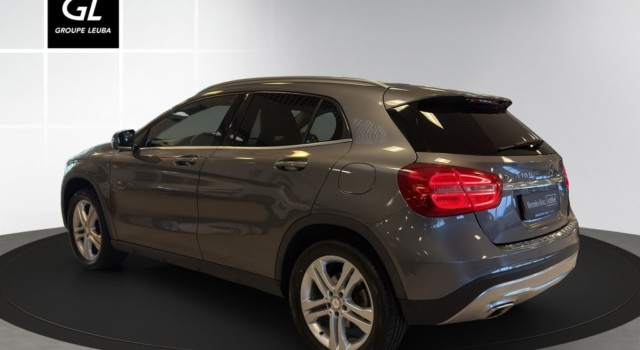 MERCEDES-BENZ GLA 180 Urban