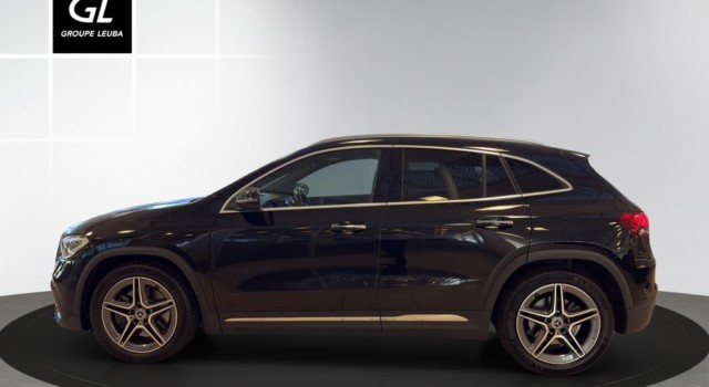 MERCEDES-BENZ GLA 250 AMG Line 4Matic