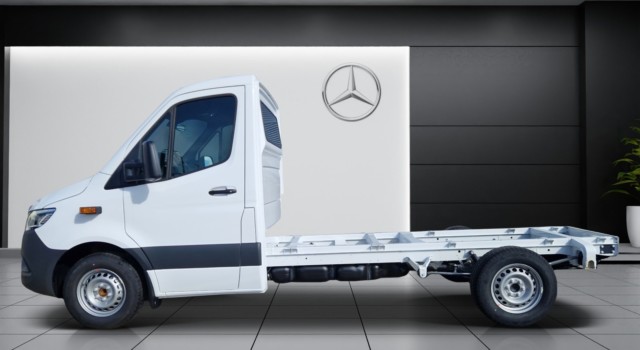 MERCEDES-BENZ Sprinter 319 CDI Standard 9G-TRONIC