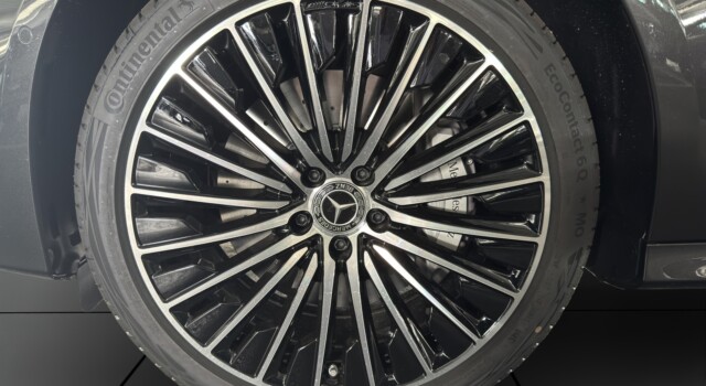 MERCEDES-BENZ E 220 d 4Matic