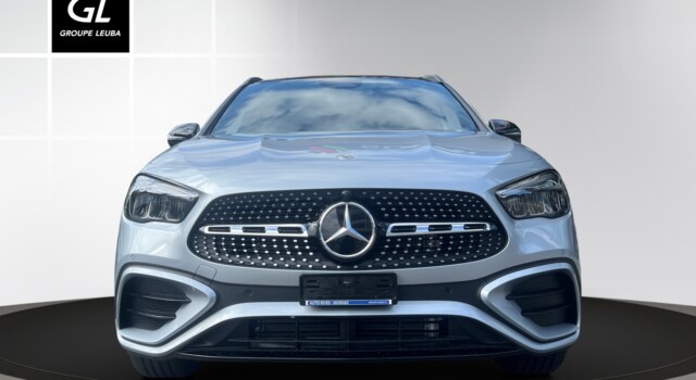 MERCEDES-BENZ GLA 220 4Matic 8G-DCT