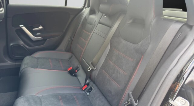 MERCEDES-BENZ A 200 Night Star 7G-DCT