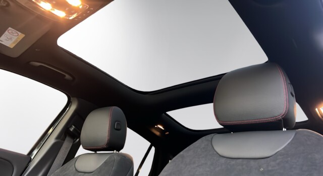 MERCEDES-BENZ GLA 250 4Matic 8G-DCT Swiss Star