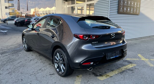 MAZDA 3 Hatchback SKYACTIV-G M Hybrid 140 Centre Line Automat