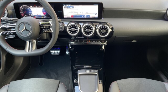 MERCEDES-BENZ A 250 4Matic 8G-DCT