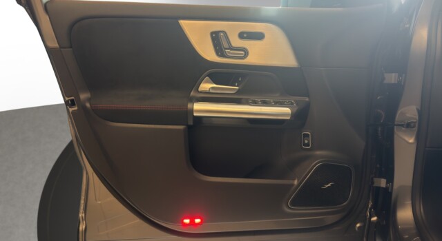 MERCEDES-BENZ EQA 350 66,5 kWh 4Matic Excellence