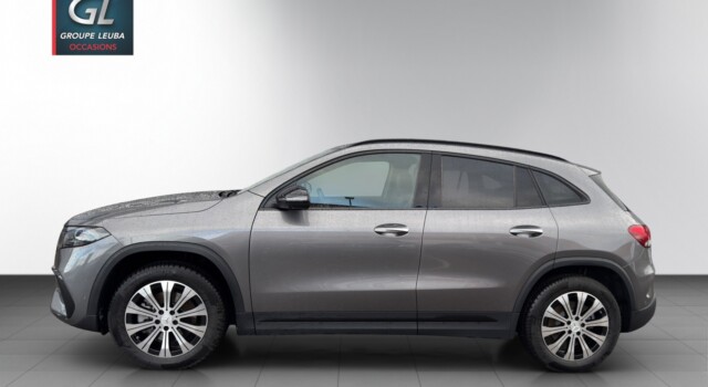 MERCEDES-BENZ EQA 300 AMG Line 4Matic