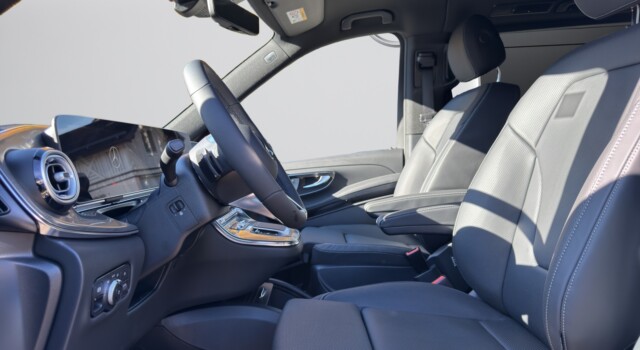 MERCEDES-BENZ V 300 d Édition Suisse EXCLUSIVE