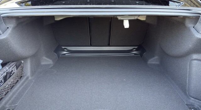 MERCEDES-BENZ E 220 d T 9G-Tronic