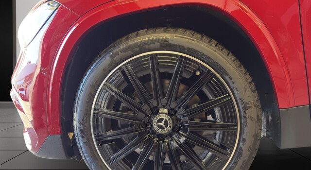 MERCEDES-BENZ GLA 220 4Matic 8G-DCT