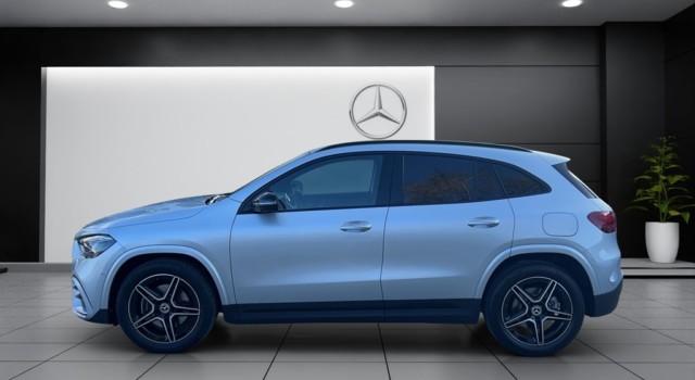 MERCEDES-BENZ GLA 220 4Matic 8G-DCT