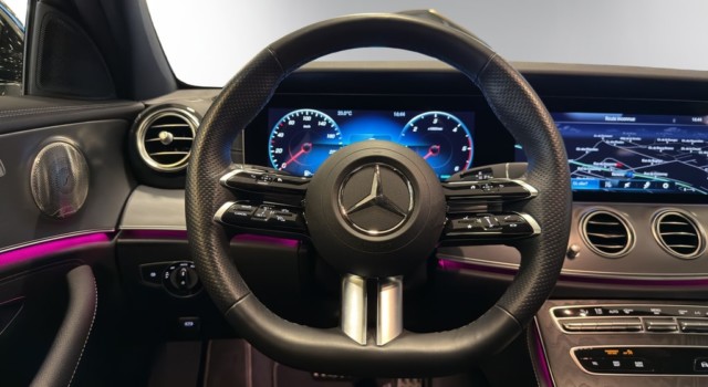 MERCEDES-BENZ E 220 d T 4Matic Swiss Star 9G-Tronic
