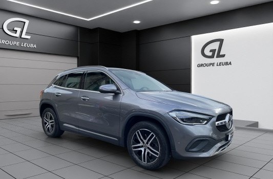 MERCEDES-BENZ GLA 250 Progressive4Matic