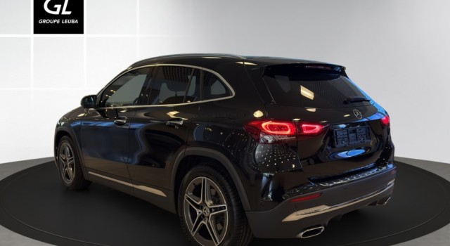 MERCEDES-BENZ GLA 250 AMG Line 4Matic