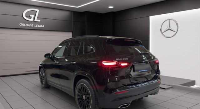 MERCEDES-BENZ GLA 250 4Matic 8G-DCT Swiss Star