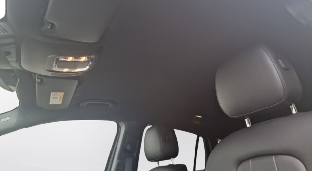 MERCEDES-BENZ GLA 180 d Progressive 8G-D
