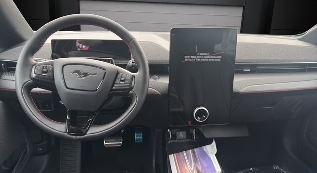 FORD MUSTANG MACH-E Premium AWD 91 kWh