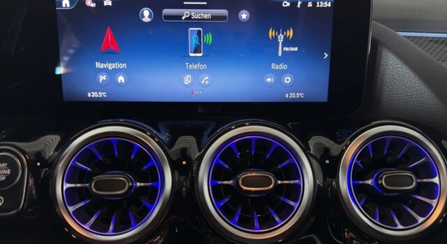 MERCEDES-BENZ GLA 220 4Matic 8G-DCT