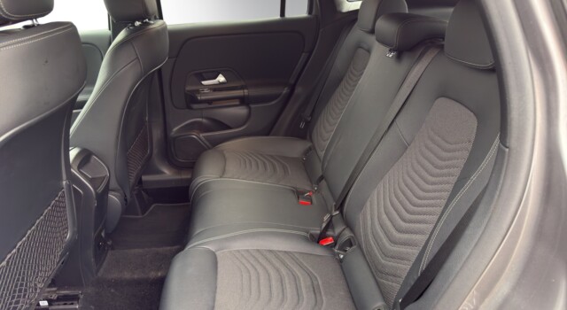 MERCEDES-BENZ GLA 250 AMG Line 4Matic