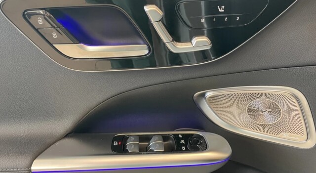 MERCEDES-BENZ C 200 4 Matic