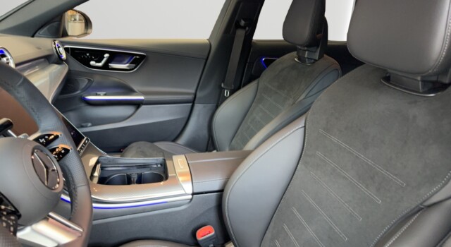 MERCEDES-BENZ C 300 de 4Matic