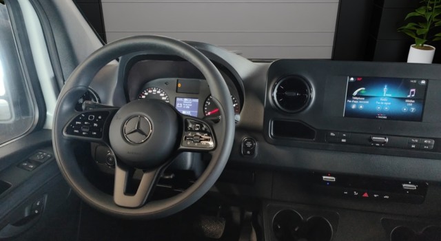 MERCEDES-BENZ Sprinter 319 CDI Lang 9G-TRONIC