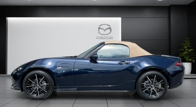 MAZDA MX-5 Skyactiv-G 184 Kazari