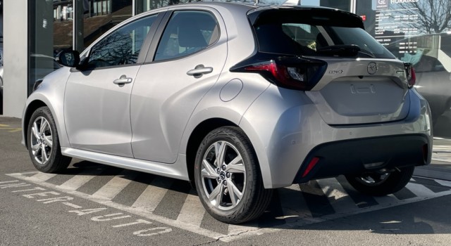 MAZDA 2 Hybrid Exclusive-line