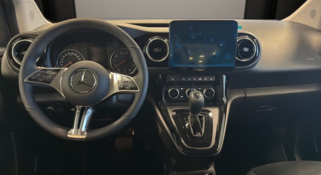 MERCEDES-BENZ T-CLASS T-Klasse 180 Style Automat