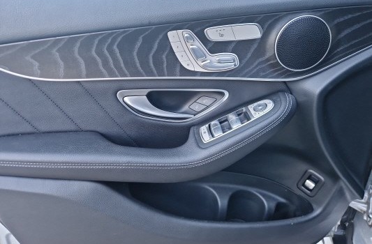 MERCEDES-BENZ GLC 350 e AMG Line 4Matic