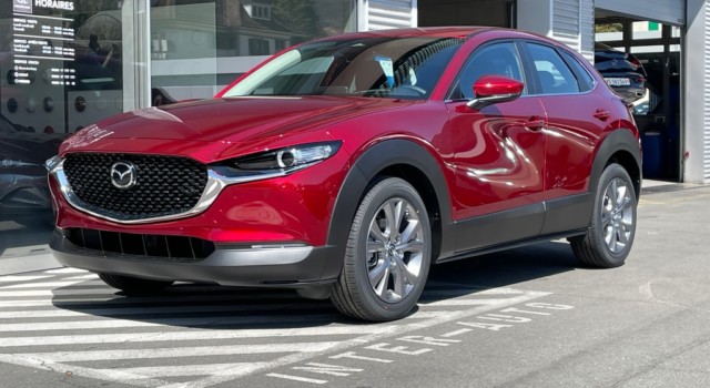 MAZDA CX-30 SKYACTIV-X 186 M Hybrid Centre Line AWD AT