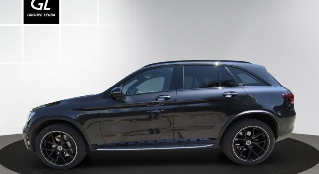 MERCEDES-BENZ GLC 300 e AMG Line 4Matic