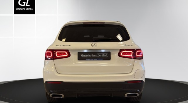 MERCEDES-BENZ GLC 300 e AMG Line 4Matic