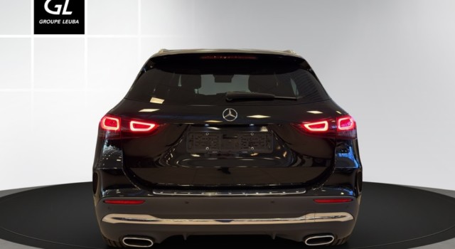 MERCEDES-BENZ GLA 250 AMG Line 4Matic