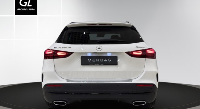 MERCEDES-BENZ GLA 220 d 4M Swiss Star